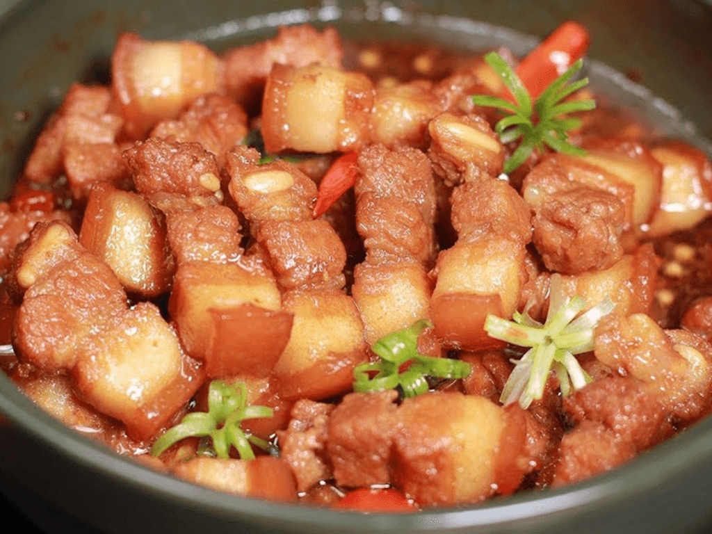 cach-kho-thit-bang-noi-com-dien-ngon-dung-vi