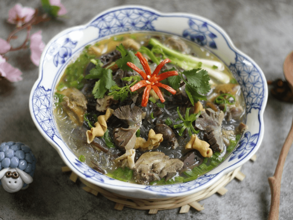 Miến bao nhiêu calo? Ăn sao cho đúng để không “toang” vòng eo