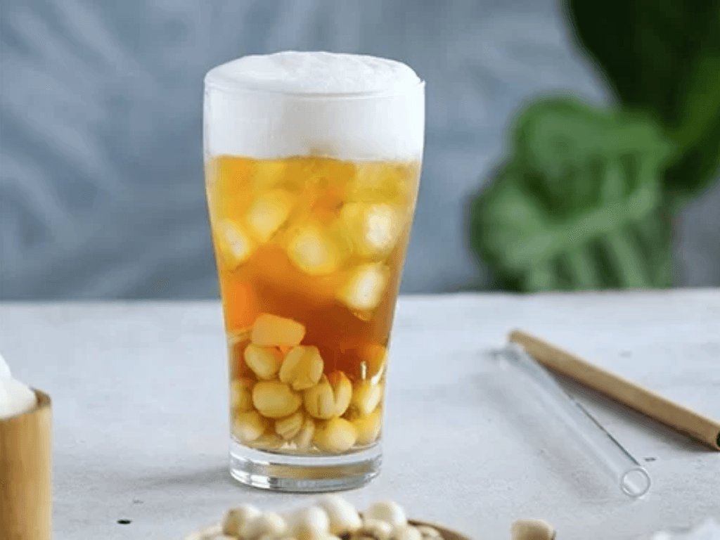 Cách làm trà sen vàng khiến fan ruột Highland cũng phải gật gù