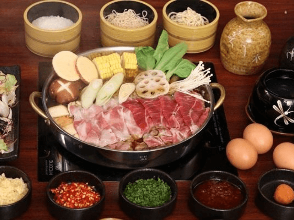 Cách nấu lẩu Sukiyaki chuẩn vị Nhật ngay tại nhà không cần bay sang Tokyo