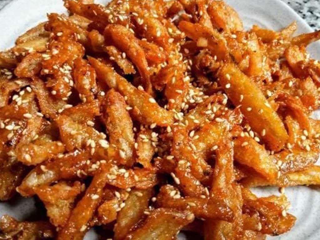 Cách làm cá cơm chiên bột “giòn tan” ngon mê ly