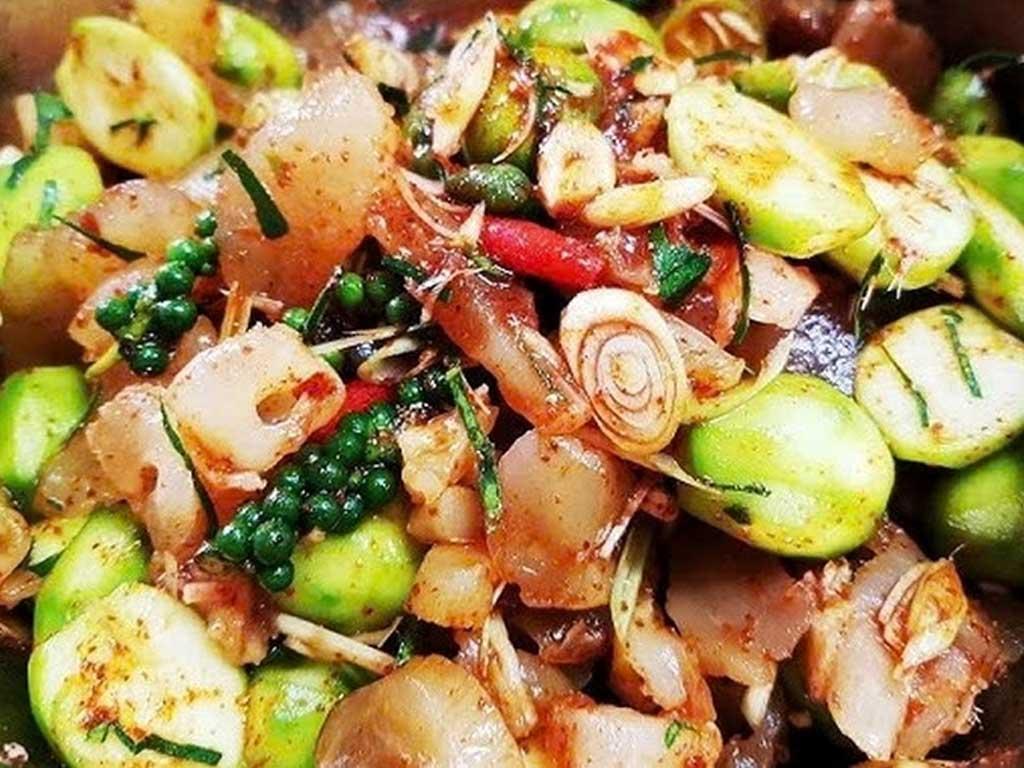 Cách làm gân bò sốt Thái: "Cay cay + giòn giòn" cực đã, ăn là ghiền