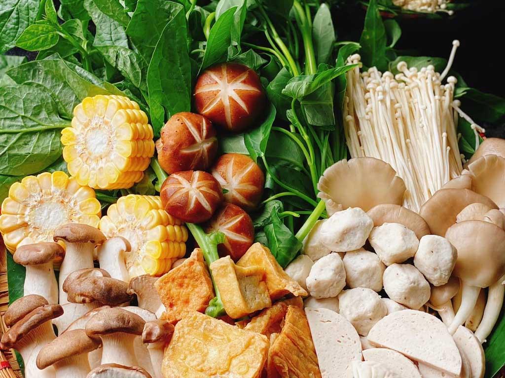 Cách nấu lẩu nấm chay: Món ngon "thanh mát", không ngán ngày hè