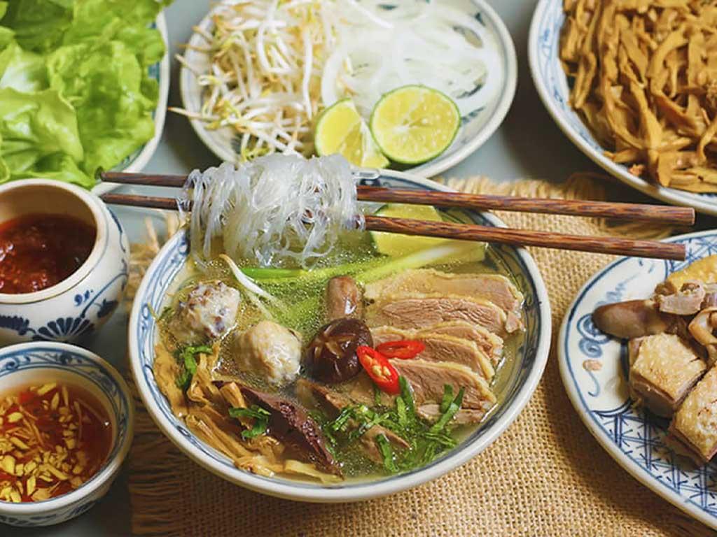 Cách nấu miến ngan ngon: Bí quyết gia truyền cho nước dùng "ngọt lịm"
