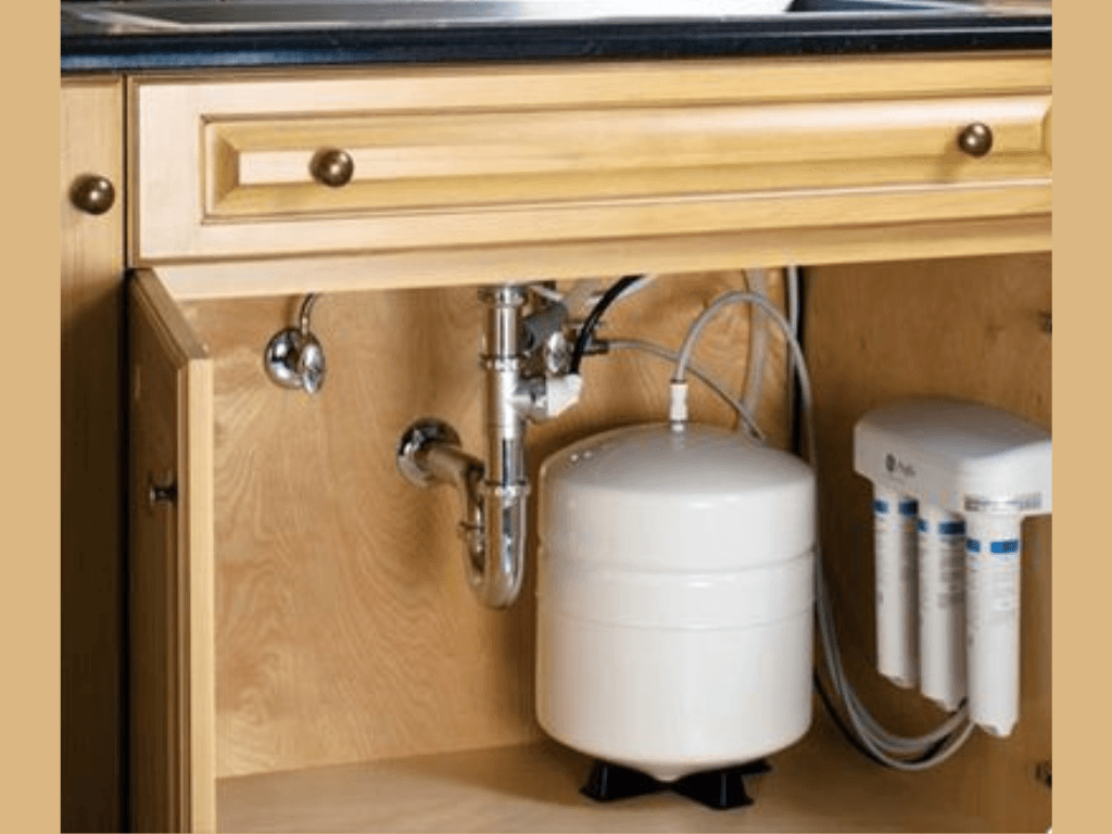 Lắp máy lọc nước dưới tủ bếp