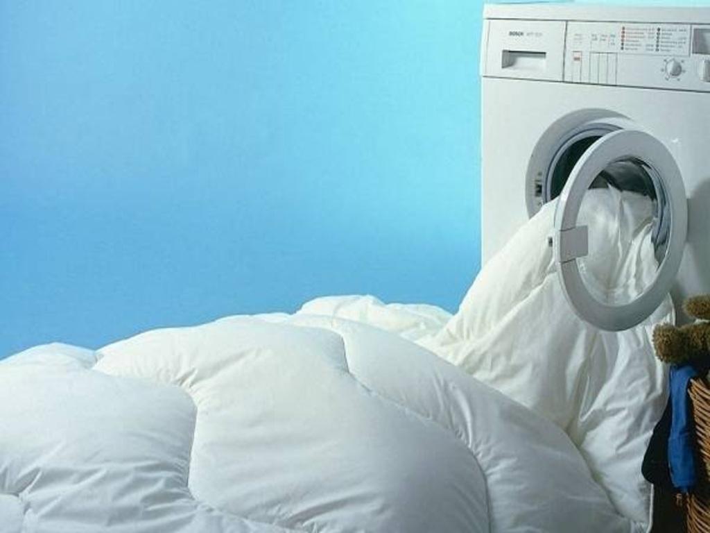 Hướng dẫn cách giặt mùng và chăn mền đúng cách tại nhà hiệu quả nhất và những điều cần lưu ý