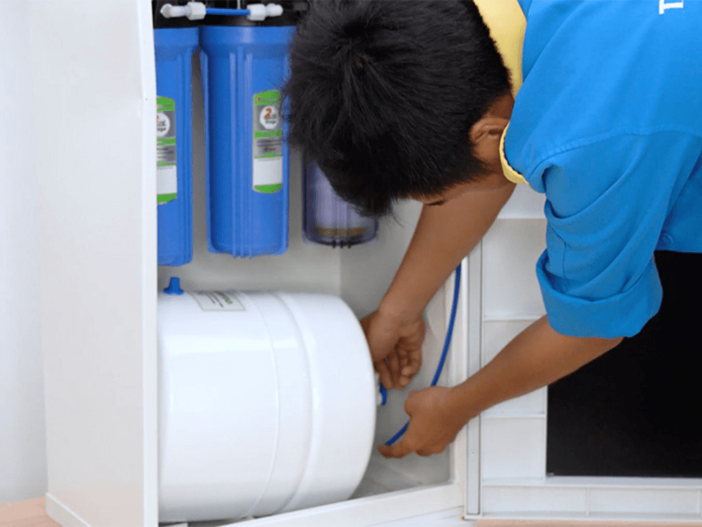 Cách hoạt động của bình áp máy lọc nước