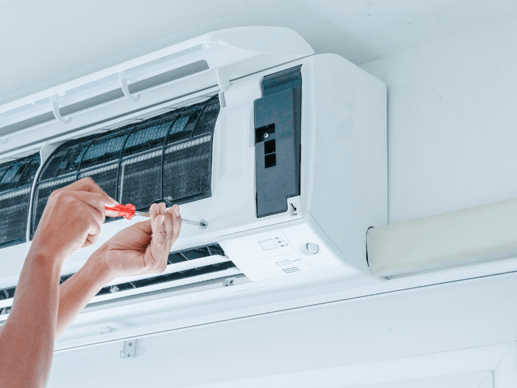 Sửa máy lạnh không lên nguồn do  động cơ bên trong bị hỏng
