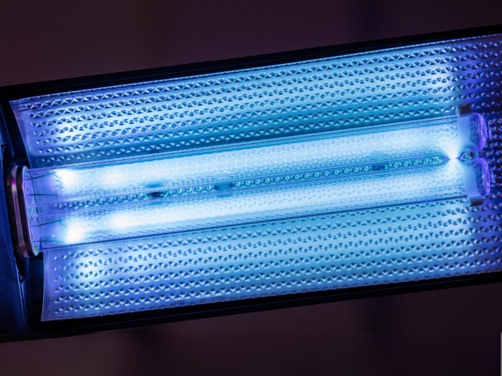 Tại sao cần sử dụng bóng đèn UV diệt khuẩn nước?