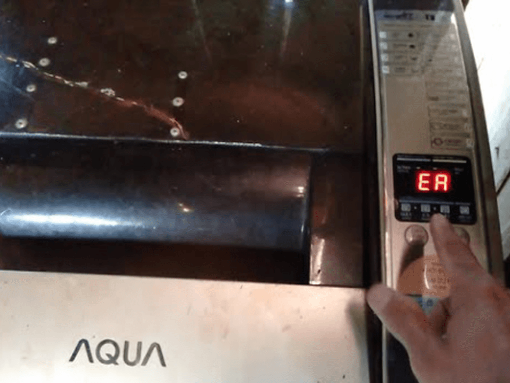 Tự tin sửa lỗi EA máy giặt Aqua ngay tại nhà cực đơn giản