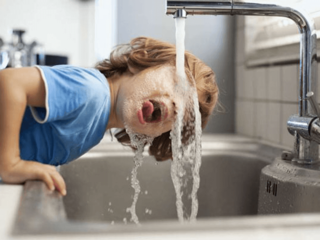 Nước máy có uống được không? Lắp máy lọc nước “xịn” là khỏi cần bận tâm