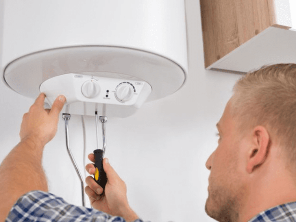 Cảm biến lưu lượng nước hỏng? Bình nóng lạnh sẽ "đình công" ngay lập tức