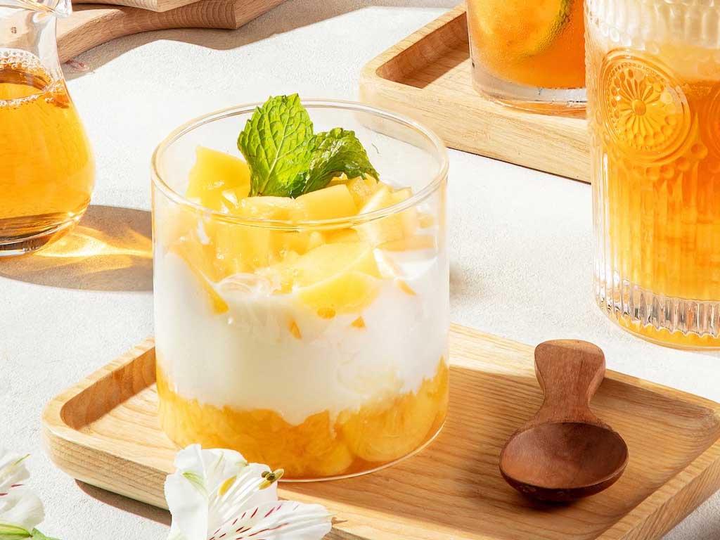 Cách làm sữa chua đào "lạ lùng" nhưng ăn cực cuốn