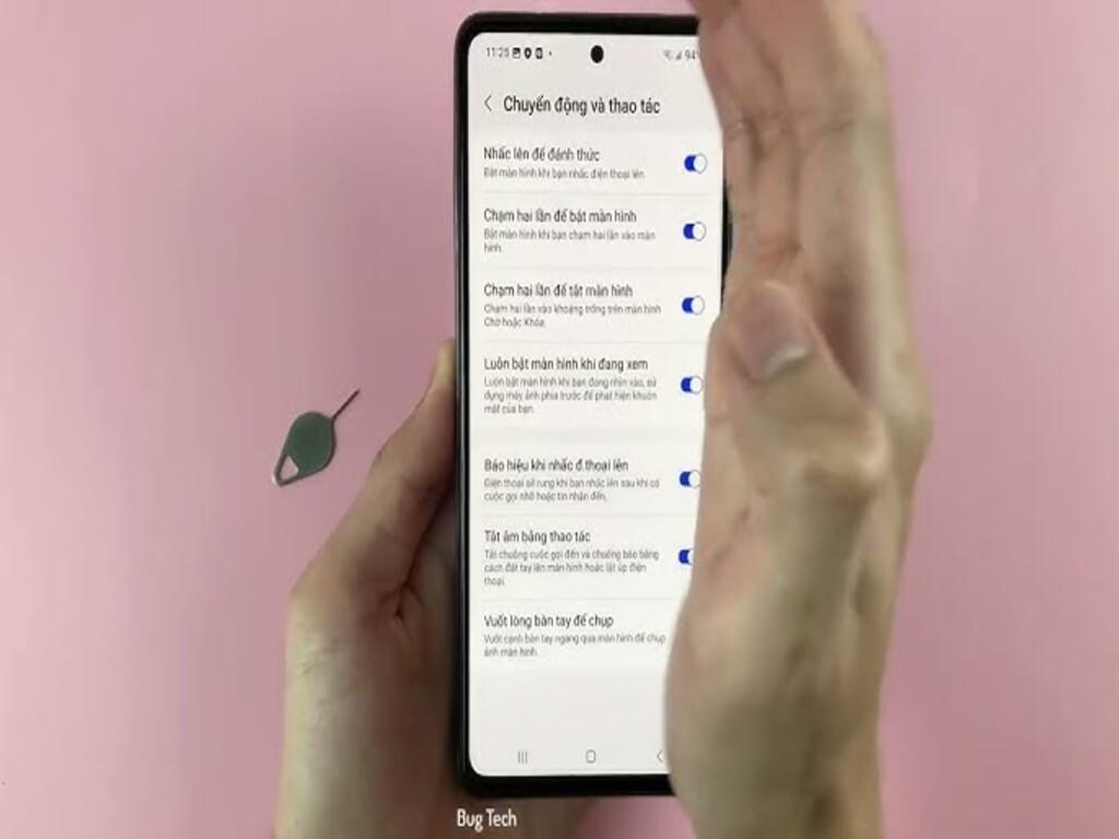 Chụp màn hình điện thoại Samsung bằng cách vuốt lòng bàn tay