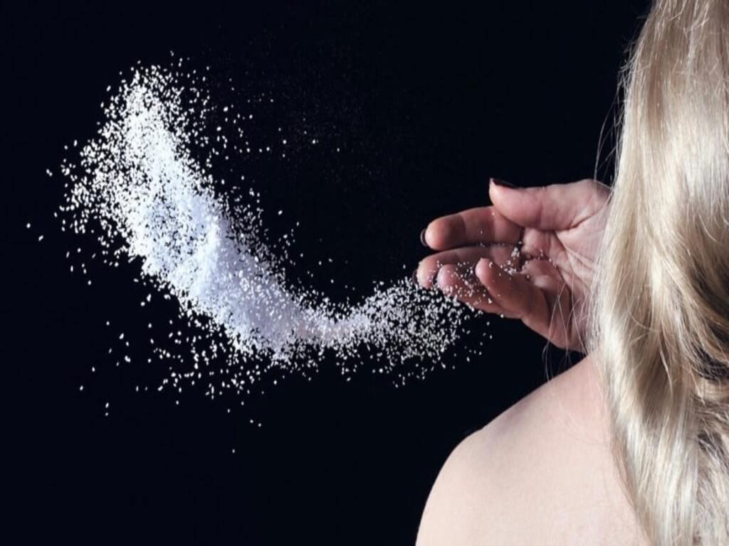 Các cách xả xui bằng muối đơn giản tại nhà