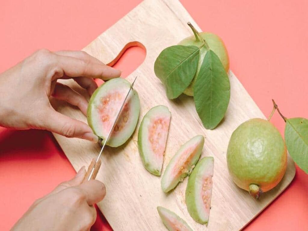 Gợi ý một số cách chế biến ổi bổ dưỡng, dễ ăn