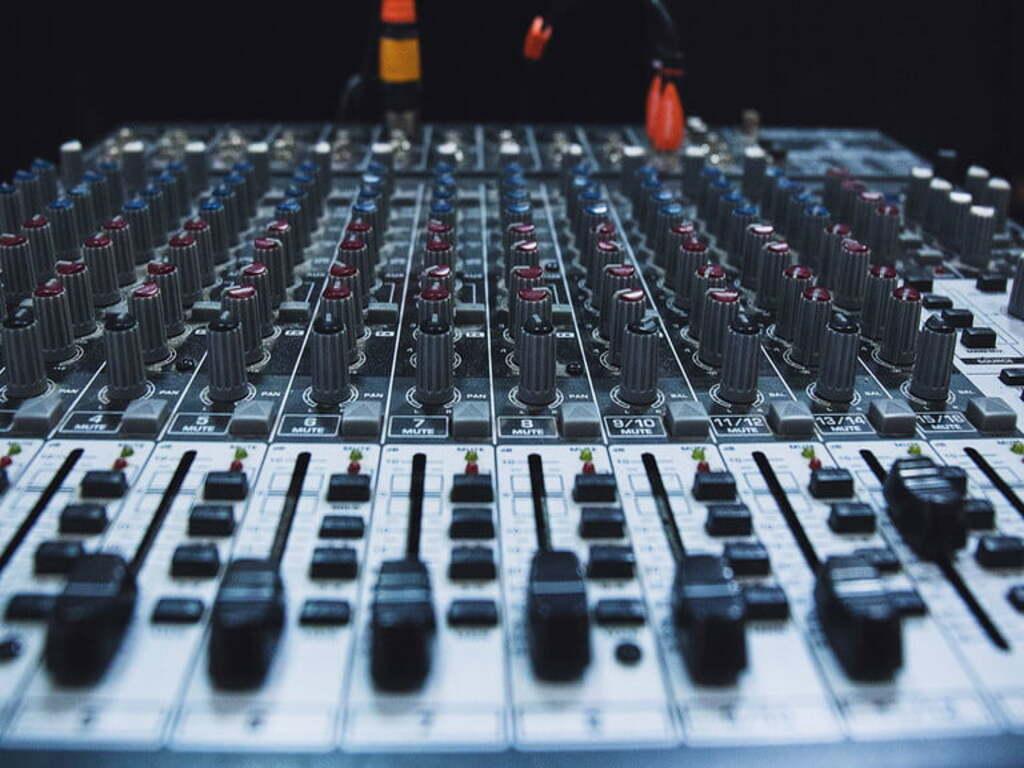 Equalizer hoạt động như thế nào?