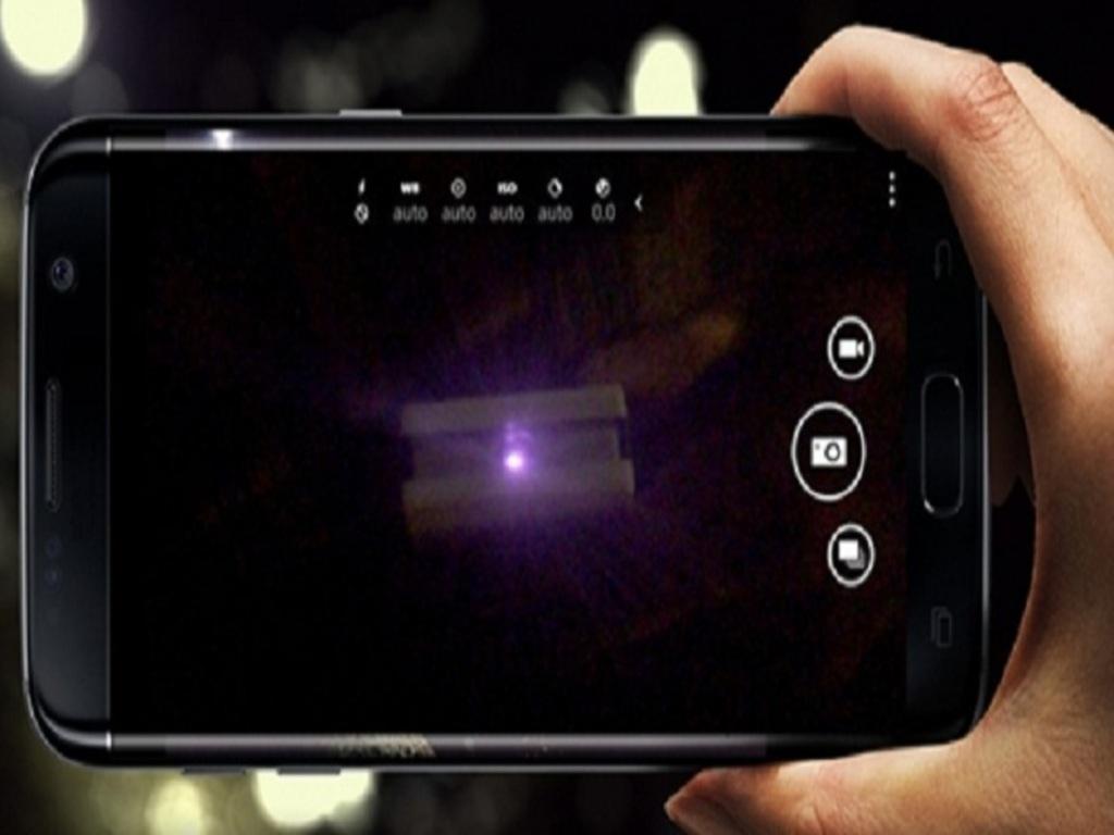 Dấu hiệu nhận biết có camera quay lén quanh bạn