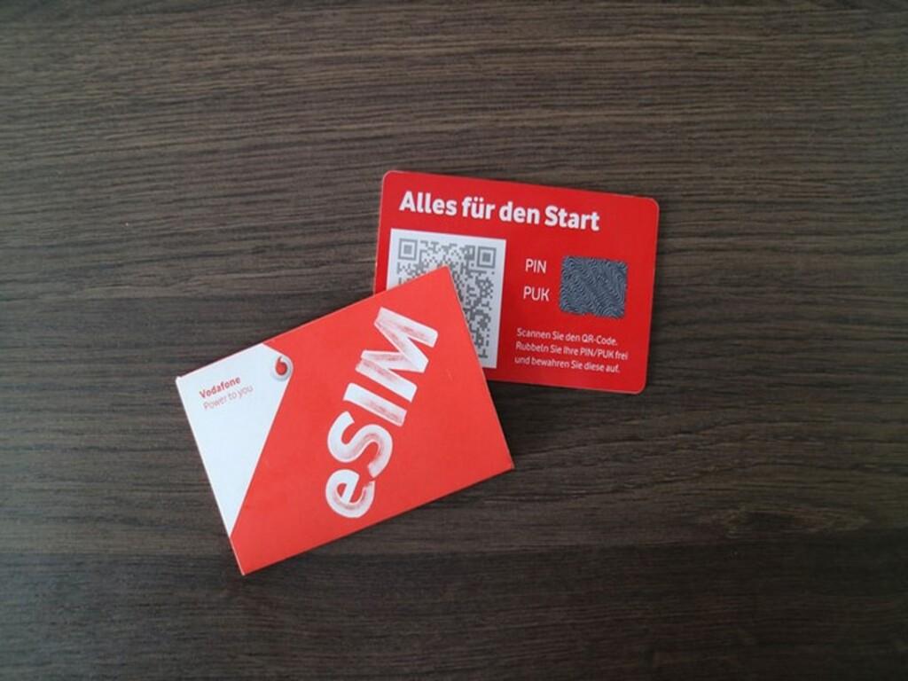 Cách kích hoạt, quét mã QR eSIM từ nhà mạng