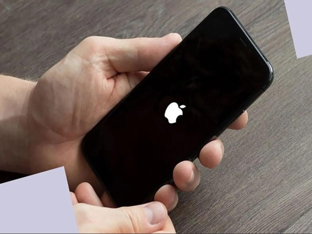 Cách khởi động lại iPhone bị treo đơn giản nhất