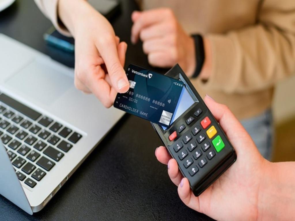 Dấu hiệu cho thấy nên khoá thẻ Vietcombank