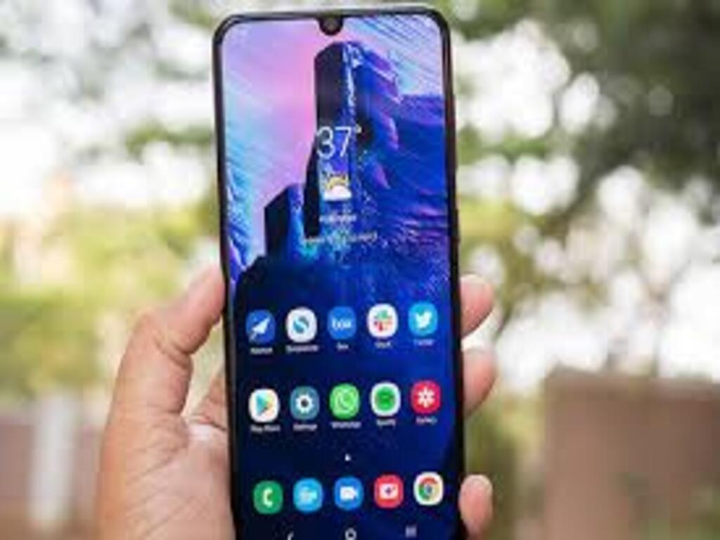 Hiện tượng điện thoại không tắt nguồn là dấu hiệu của gì?