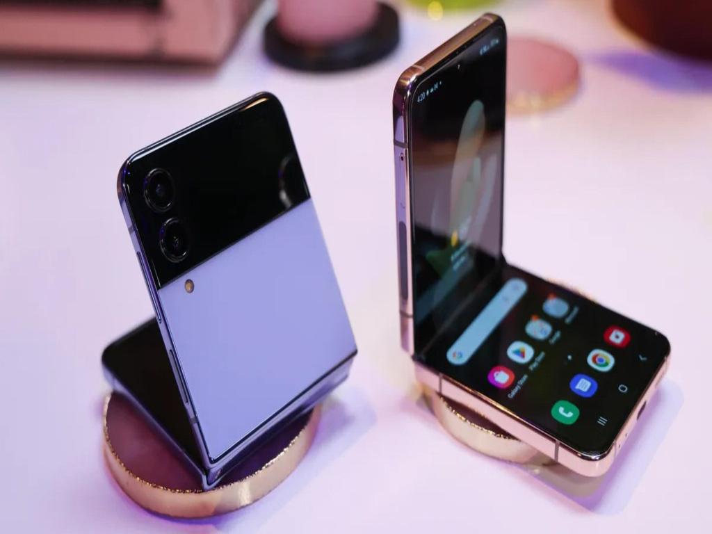 Trải nghiệm màn hình gập độc đáo