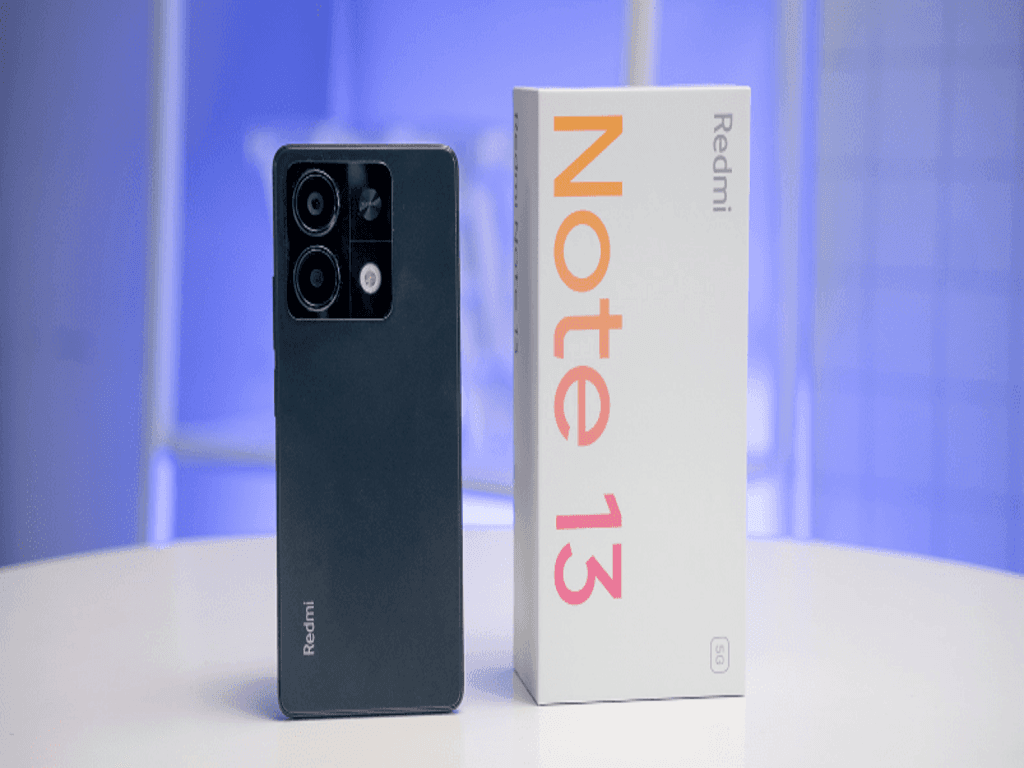 So sánh với các đối thủ cùng phân khúc