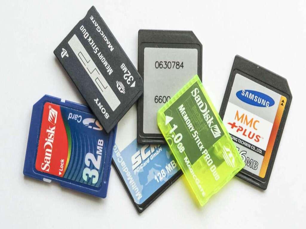 Khi nào nên nâng cấp bộ nhớ ngoài qua thẻ SD?