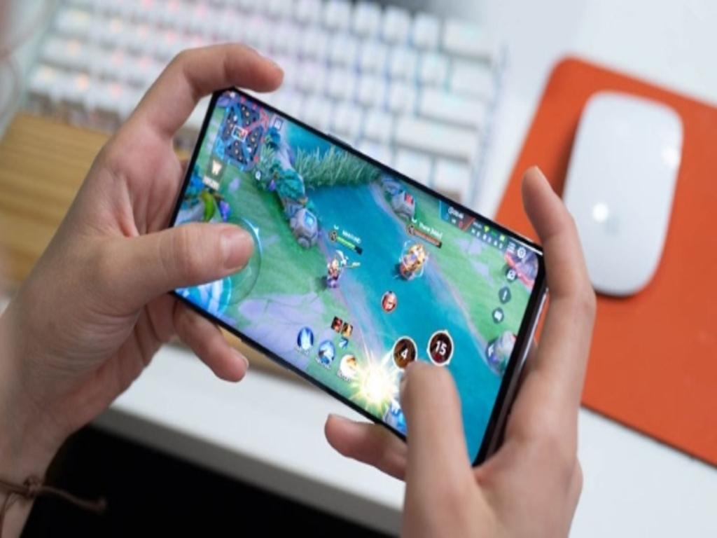 Trải nghiệm chơi game thực tế: FPS, nhiệt độ, ổn định