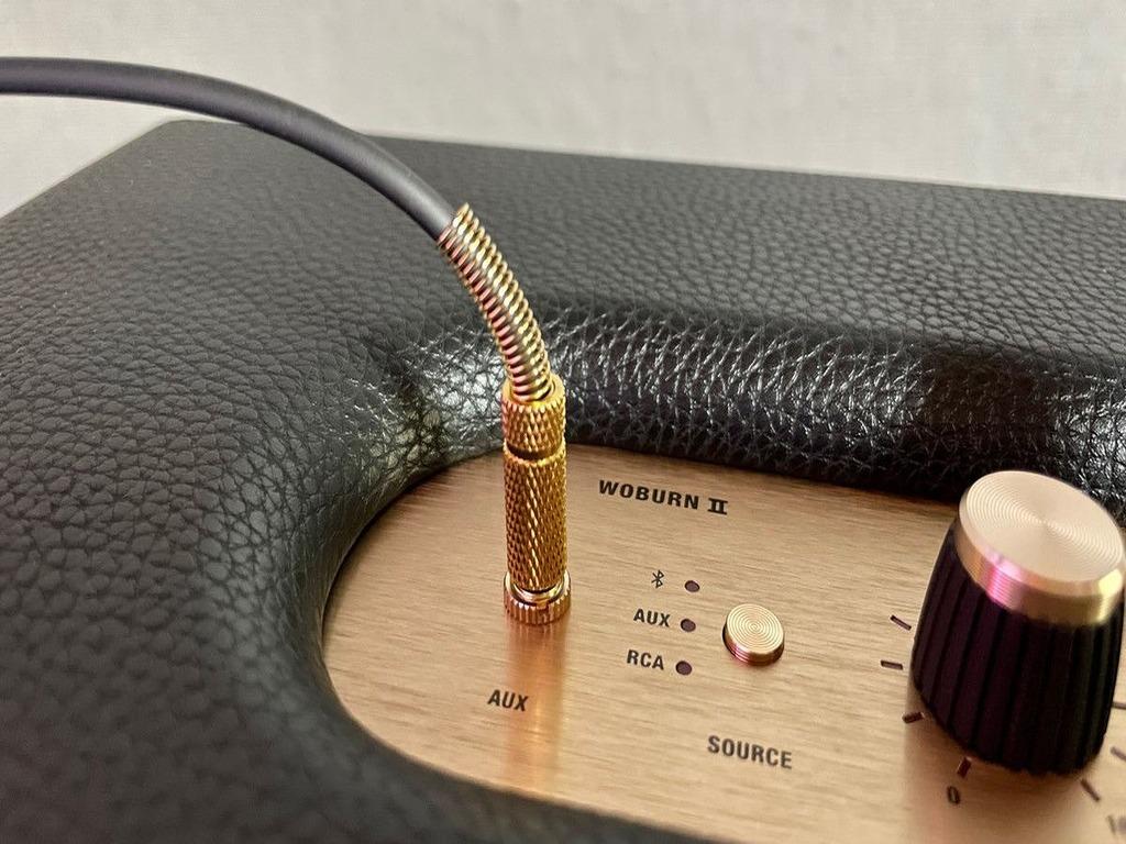 Lợi ích khi sử dụng cổng AUX trong hệ thống âm thanh