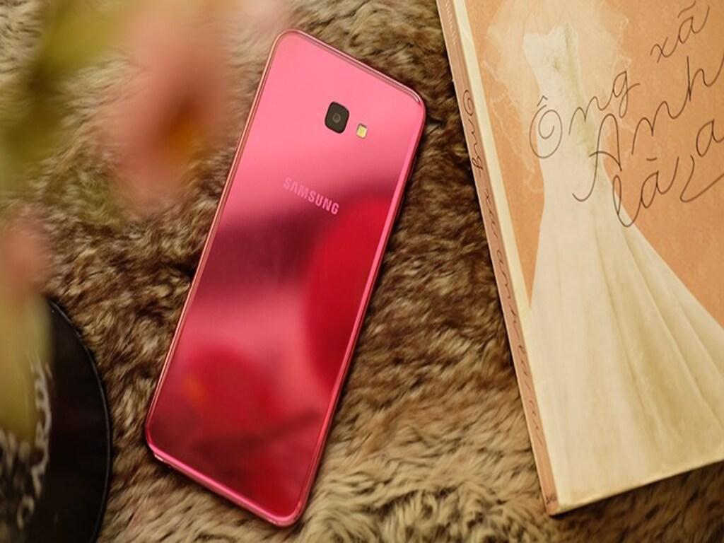 Những lưu ý khi mua Samsung Galaxy J4