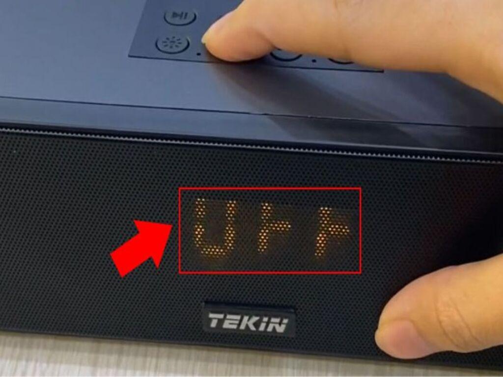 Chuẩn bị loa bluetooth và thiết bị kết nối