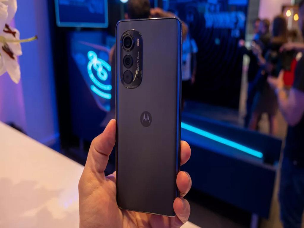 Có nên mua điện thoại Motorola trong năm nay