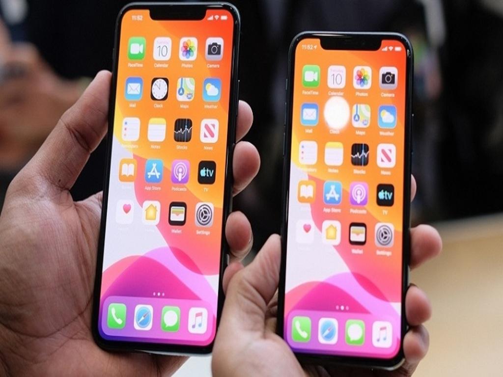 Sự khác biệt về màn hình và thiết kế bên ngoài