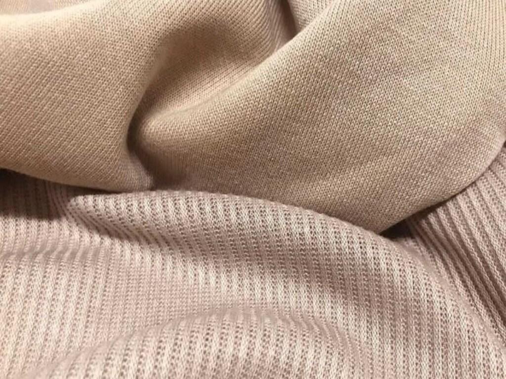 Len sợi acrylic trong ngành dệt may