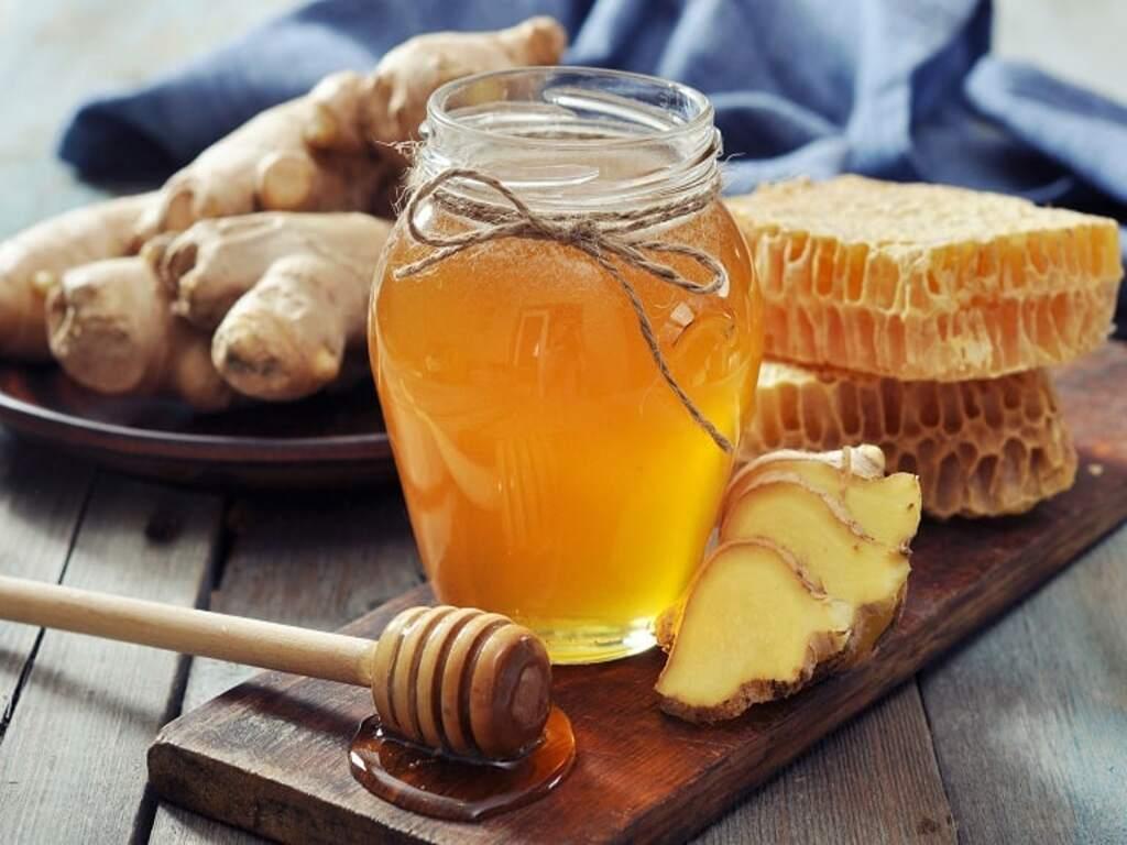 Kết hợp mật ong và gừng để chữa rát họng