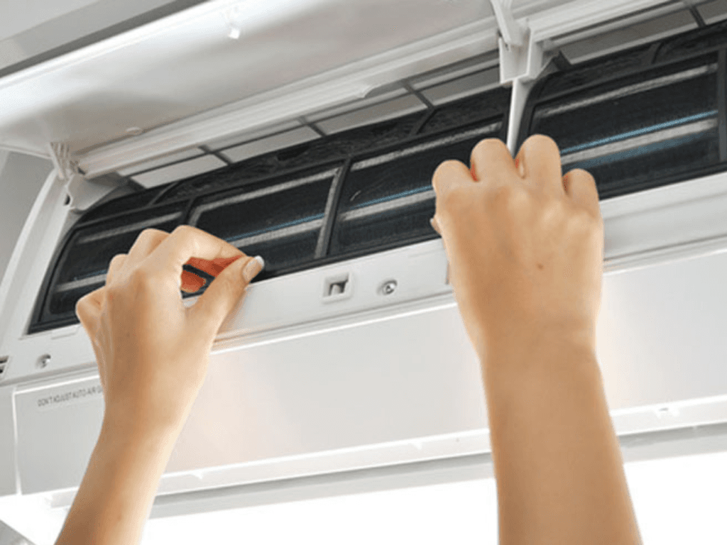 cach-tu-ve-sinh-dieu-hoa-khong-can-thao-may