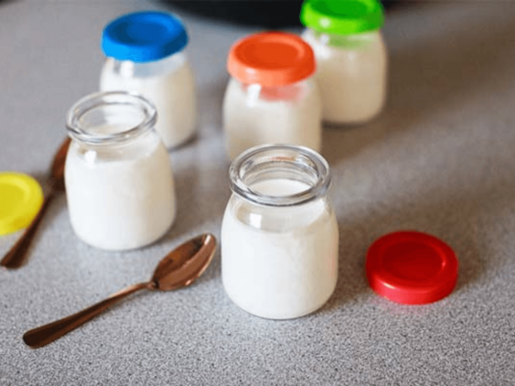 meo-de-yaourt-deo-khong-nhot-khong-tach-nuoc