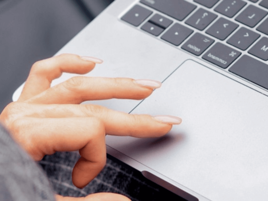 mot-so-phan-mem-ho-tro-tat-touchpad