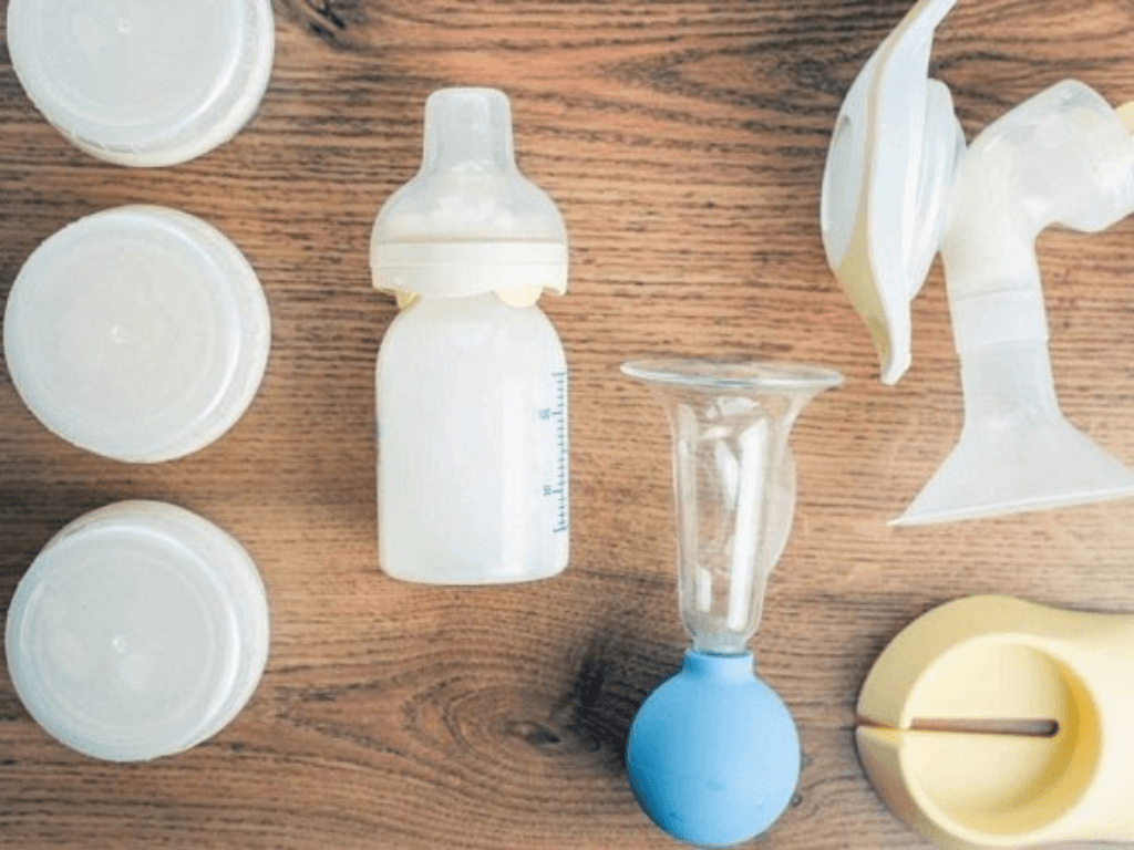 cach-tru-sua-me-khi-di-lam-giup-me-tha-long