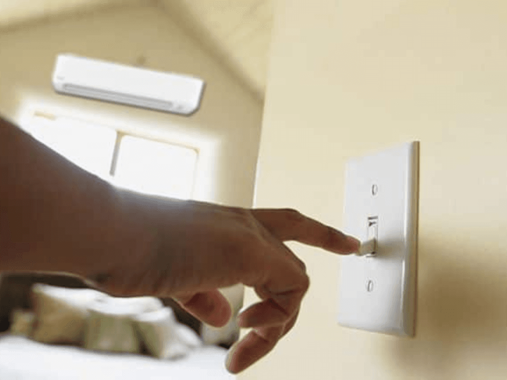 cach-bat-dieu-hoa-khi-mat-dieu-khien-don-gian