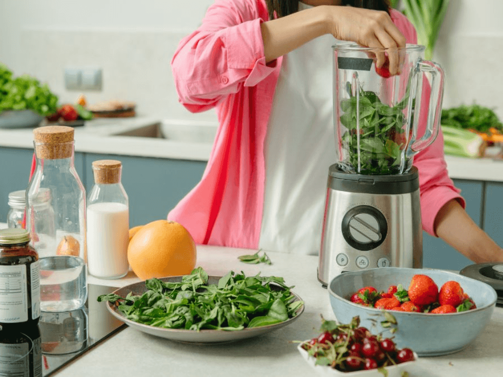 cach-su-dung-may-xay-sinh-to-philips-dung-chuan