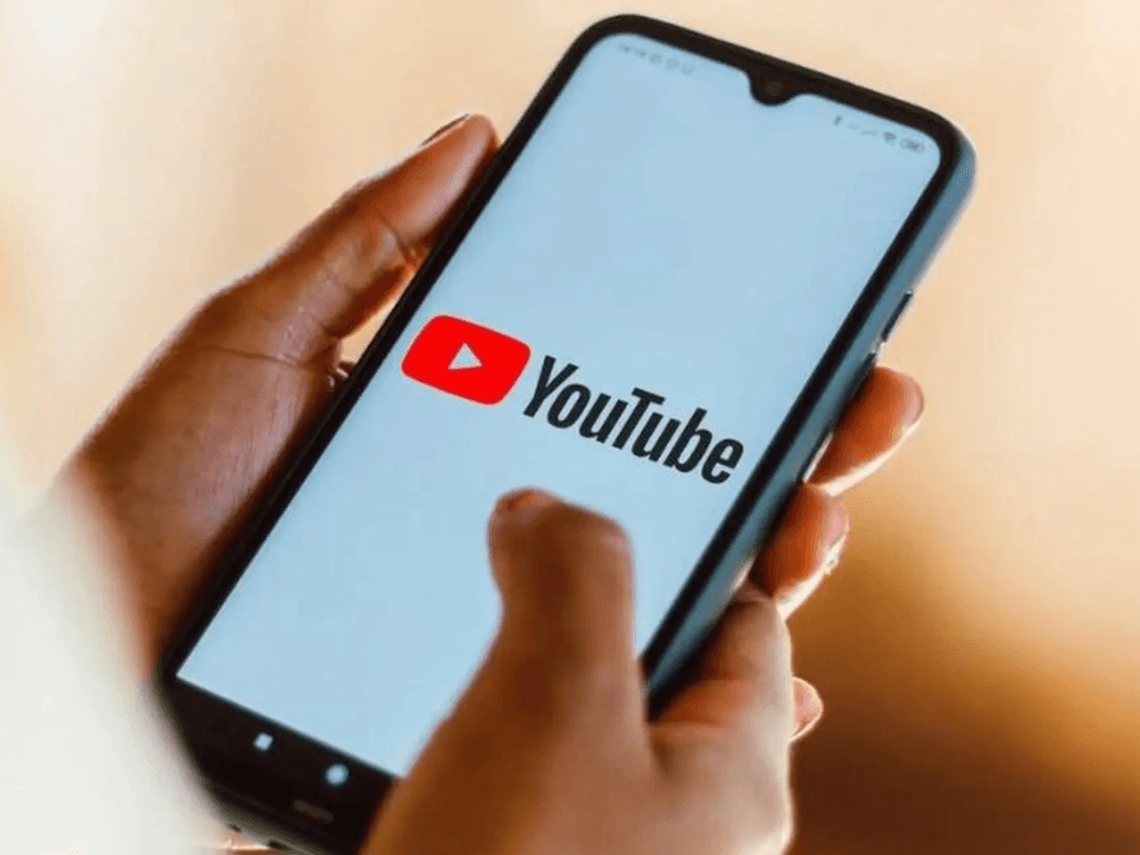 cac-cach-doi-man-hinh-youtube-theo-so-thich