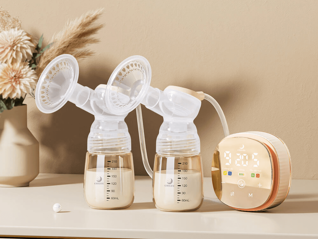 vi-sao-may-hut-sua-tro-thanh-tro-thu-dac-luc-cua-me-sau-sinh