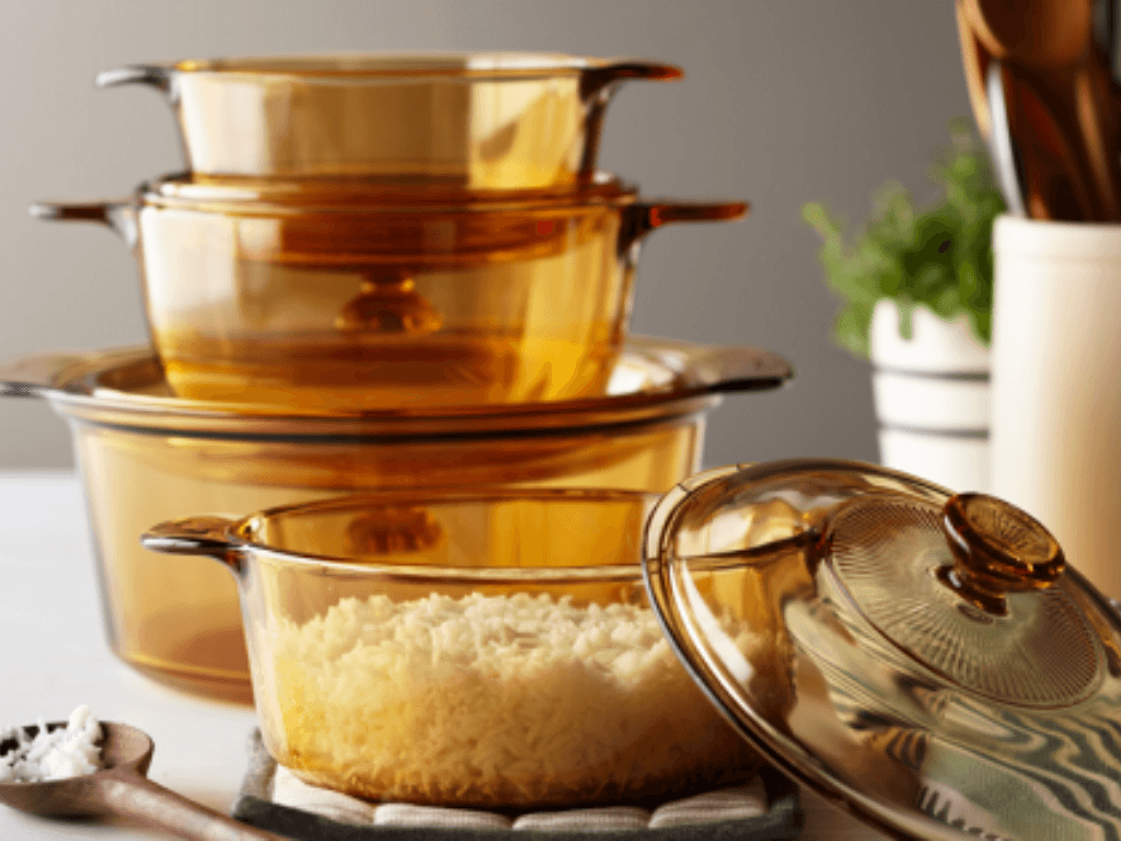 chat-lieu-duoi-kinh-hien-vi-thuy-tinh-vs-inox-co-gi-khac-biet