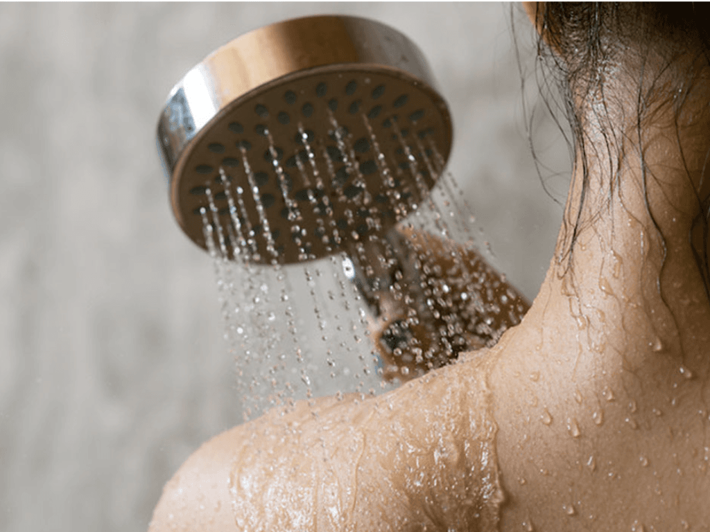 tam-nuoc-nong-thoi-quen-thu-gian-tuong-chung-vo-hai