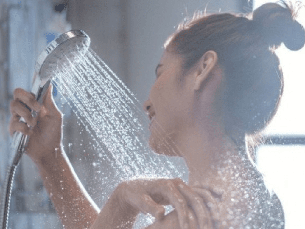 cach-bao-ve-vong-1-khi-van-muon-tam-nuoc-am-thu-gian