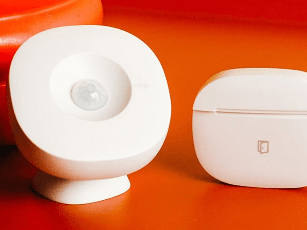 ung-dung-thuc-te-cua-cam-bien-chuyen-dong-trong-nha-thong-minh