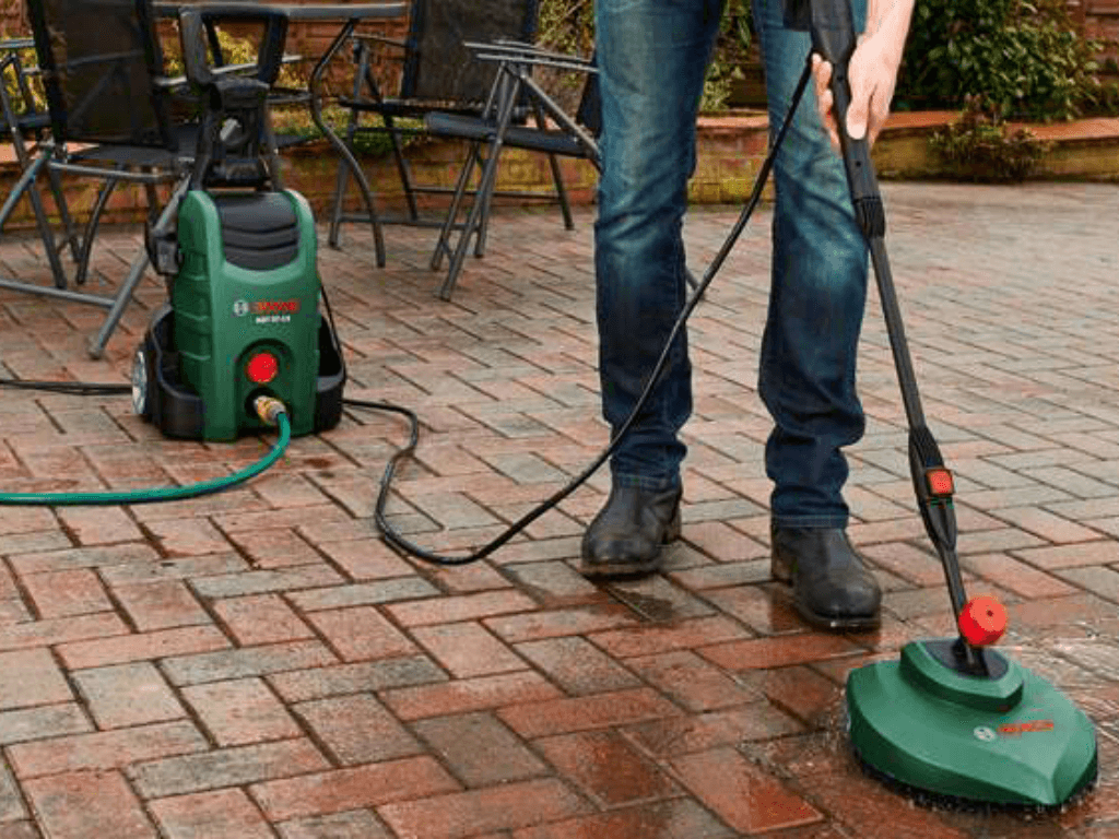 ky-thuat-phun-rua-xe-nhanh-va-hieu-qua-trong-5-phut